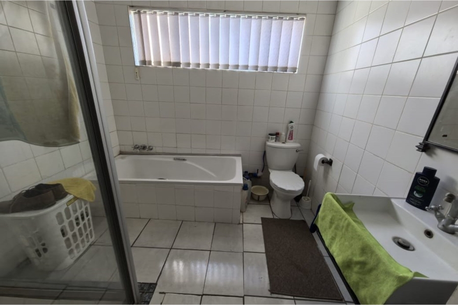 5 Bedroom Property for Sale in Hadison Park Northern Cape